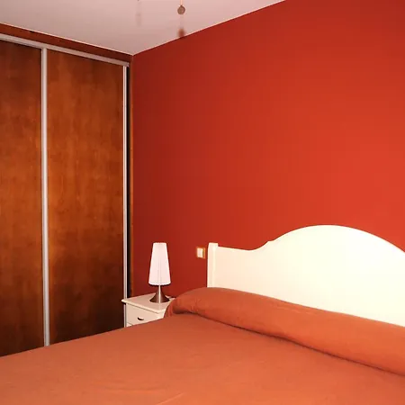 Edificio Reyes Apartment La Adrada Exterior photo
