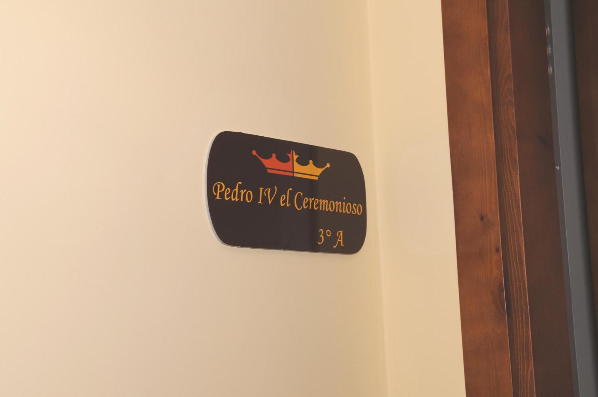 Edificio Reyes Apartment *